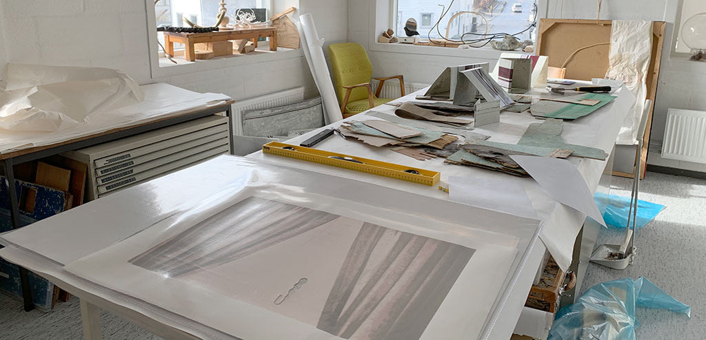 I atelieret hos billedkunstner Solveig Landa