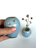 Liten lyseblå vase SV05