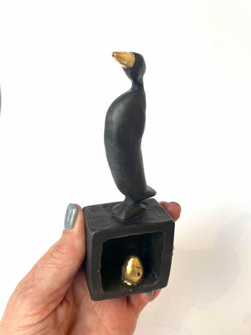 And m/ gullegg - Tinnskulptur (S02)