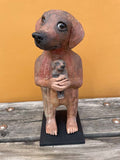 Brun hund m/valp