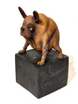 Liten hund på sokkel (OM24)