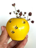 Liten gul vase SV01