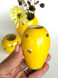 Liten gul vase SV02