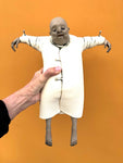 Spikermann for vegg - Skulptur i keramikk av Ole Martin Skaug | Neo galleri