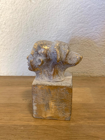 Got your back - bronseskulptur av Kari Lena Flåten | Neo Galleri